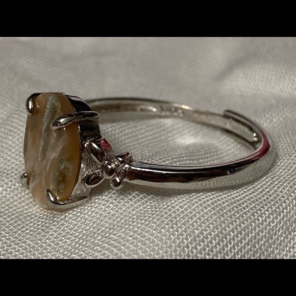 NEW Adjustable Mother of Pearl Sand Abalone Silver Ring - Picture 3 of 4